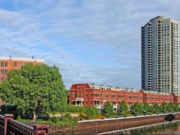 400 N Clinton Street , Unit 706, Chicago, IL 60654