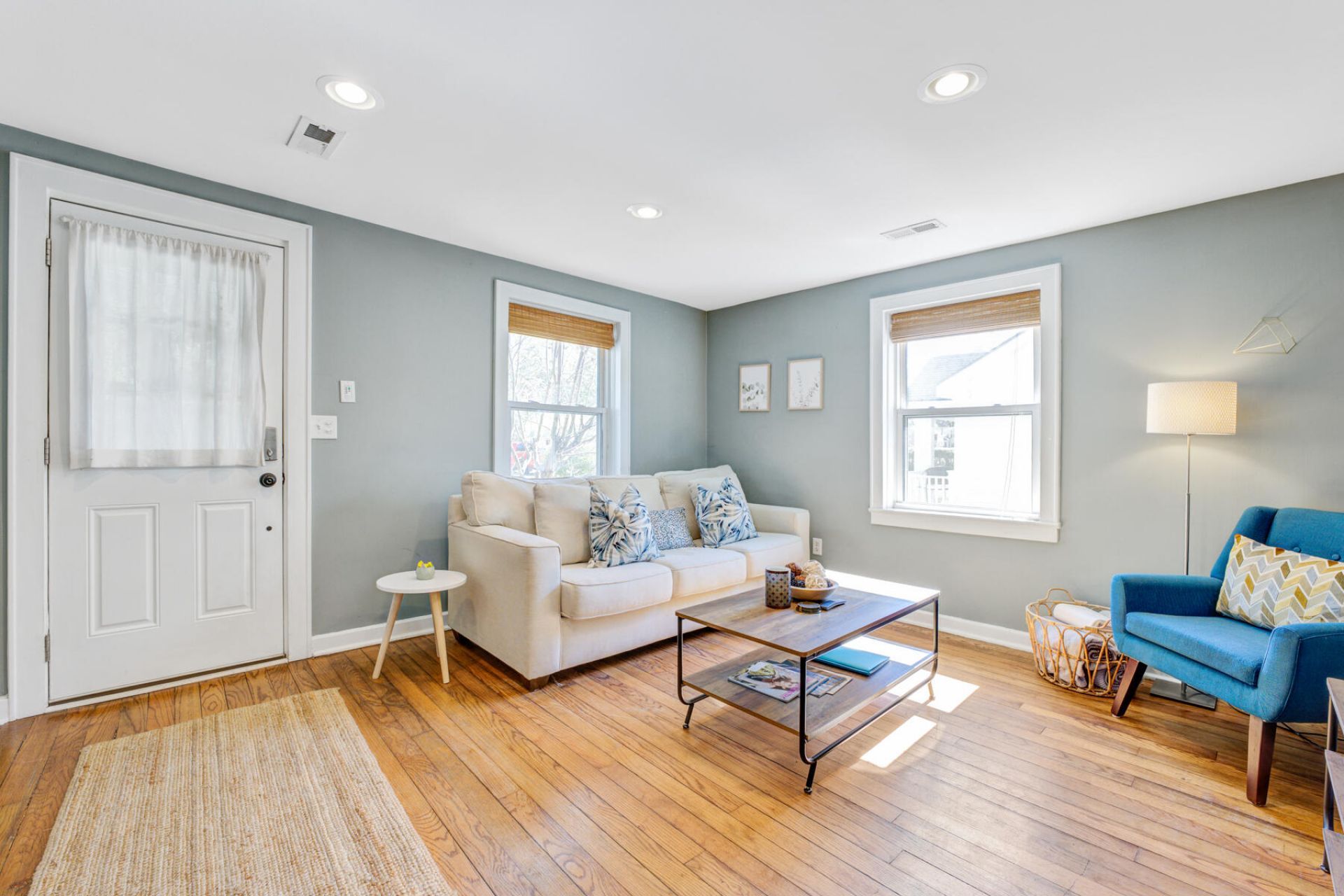 4545 Holly Street Photo 14