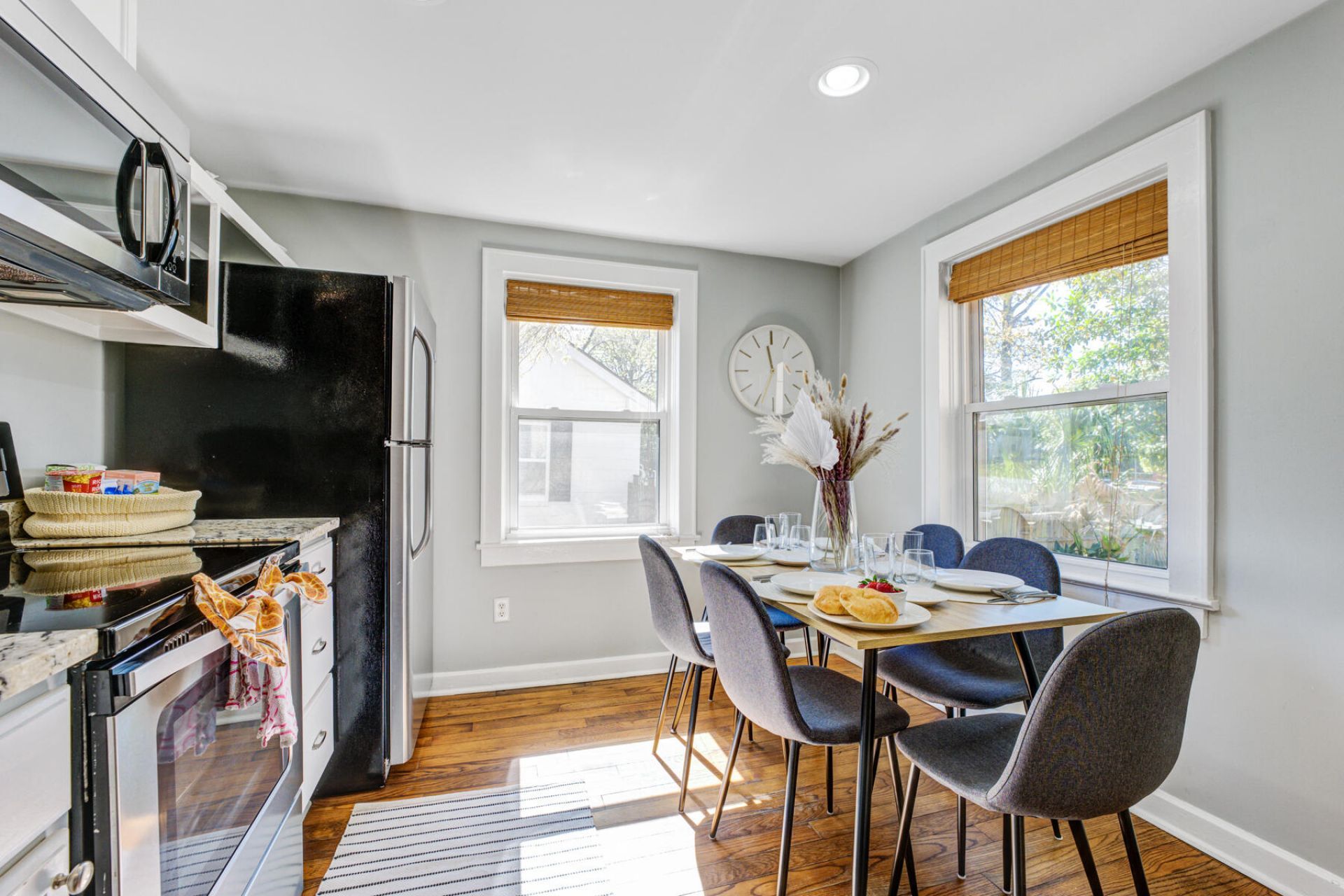 4545 Holly Street Photo 17