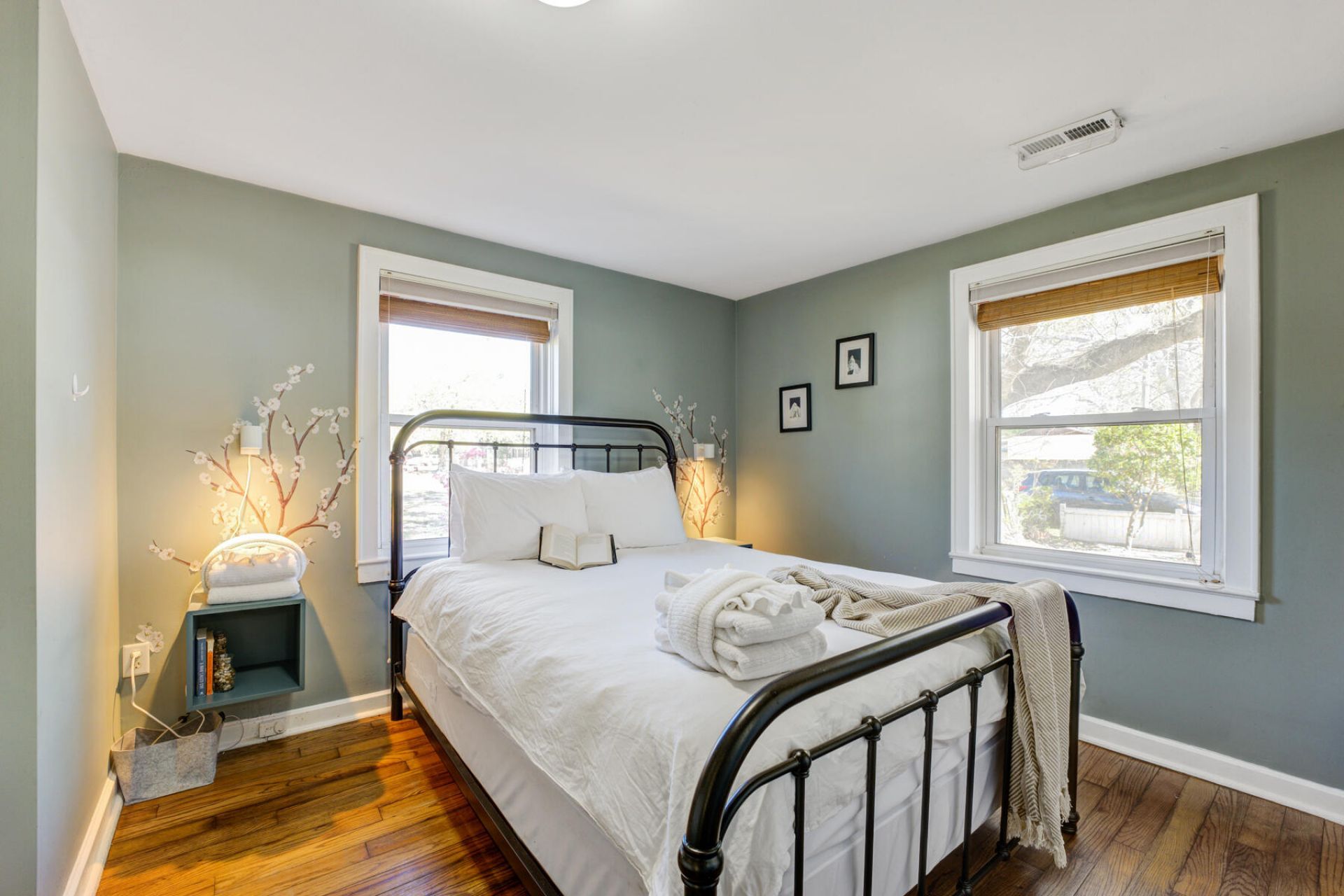 4545 Holly Street Photo 25