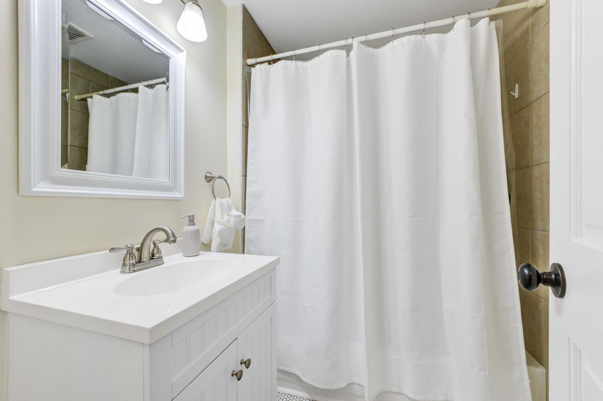 4545 Holly Street Photo 28
