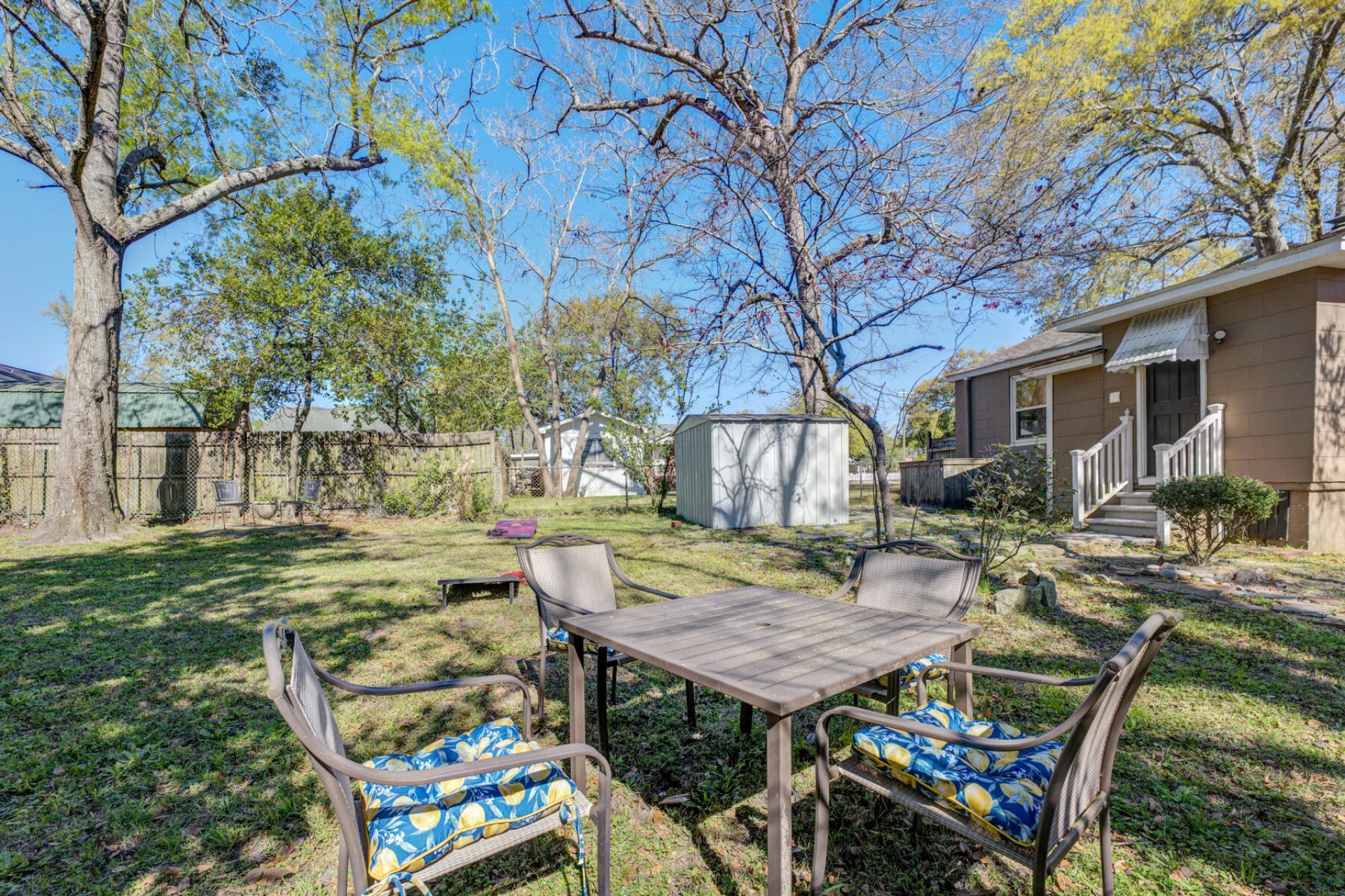 4545 Holly Street Photo 38