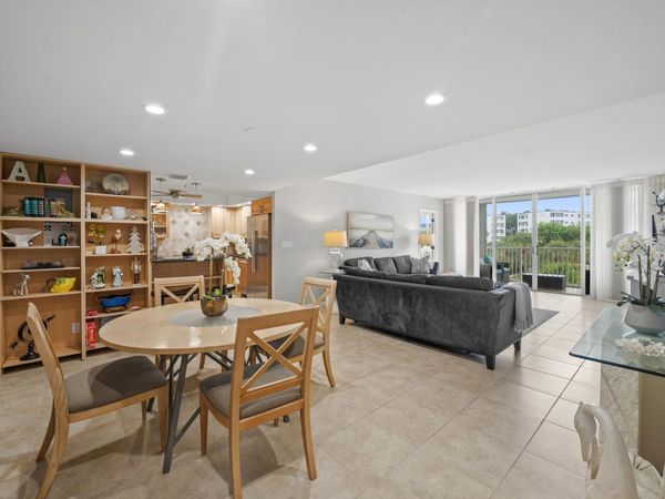 2860 S OCEAN Boulevard, Unit 316, Palm Beach, FL 33480