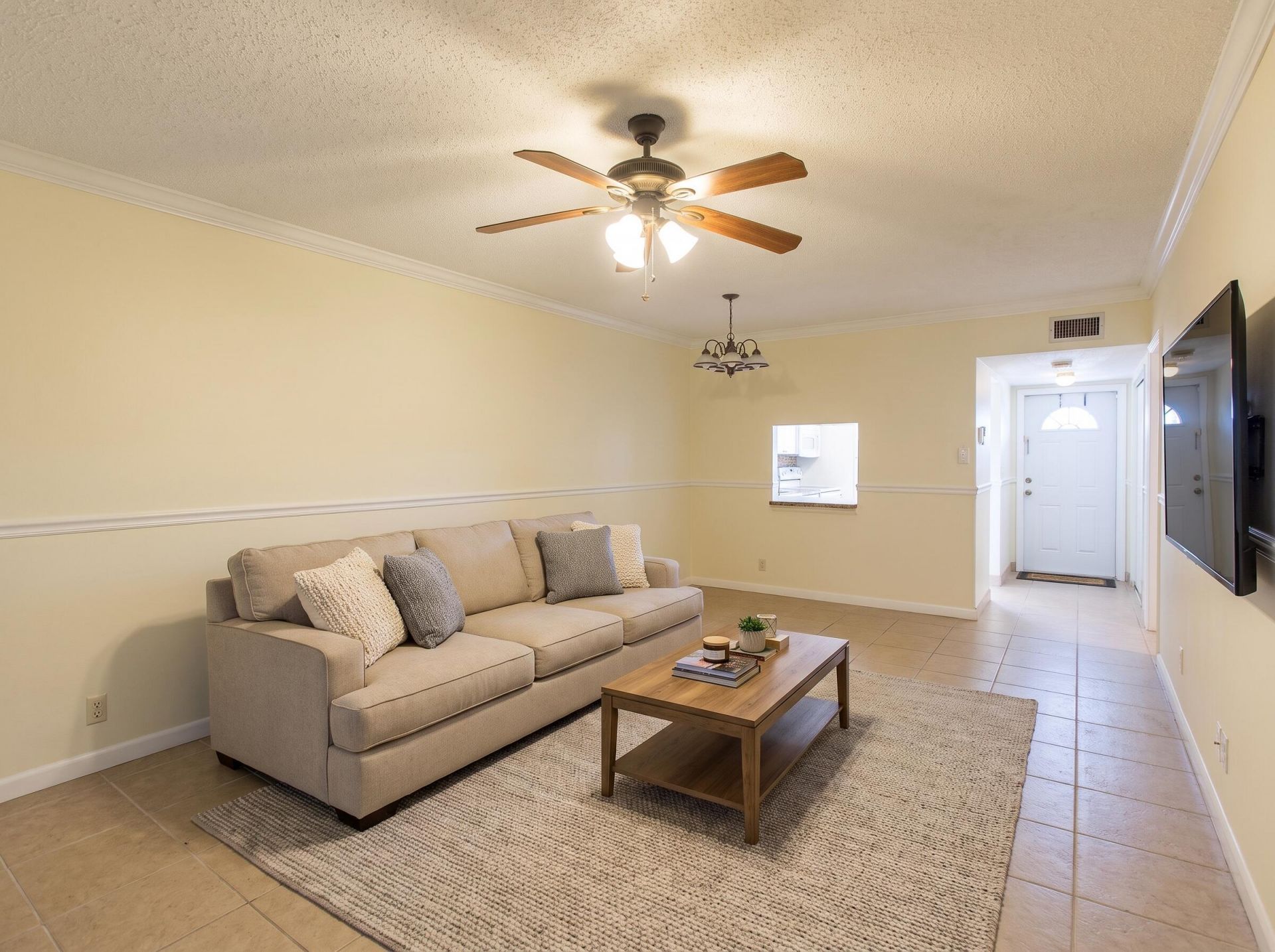 551 NW 80th Avenue, Unit 203, Margate, FL 33063 Photo