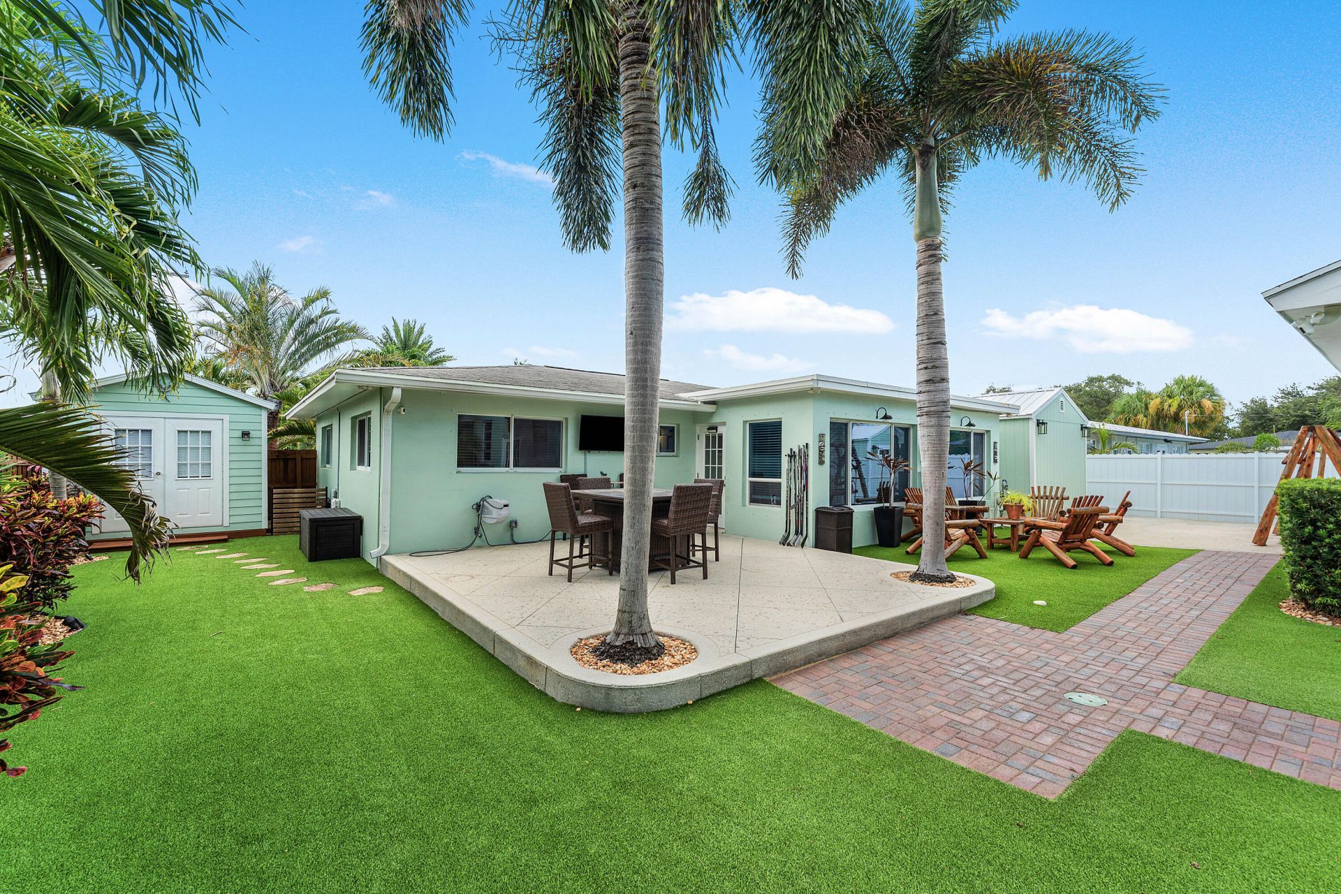 819 6th Street, Lake Park, FL 33403 Photo