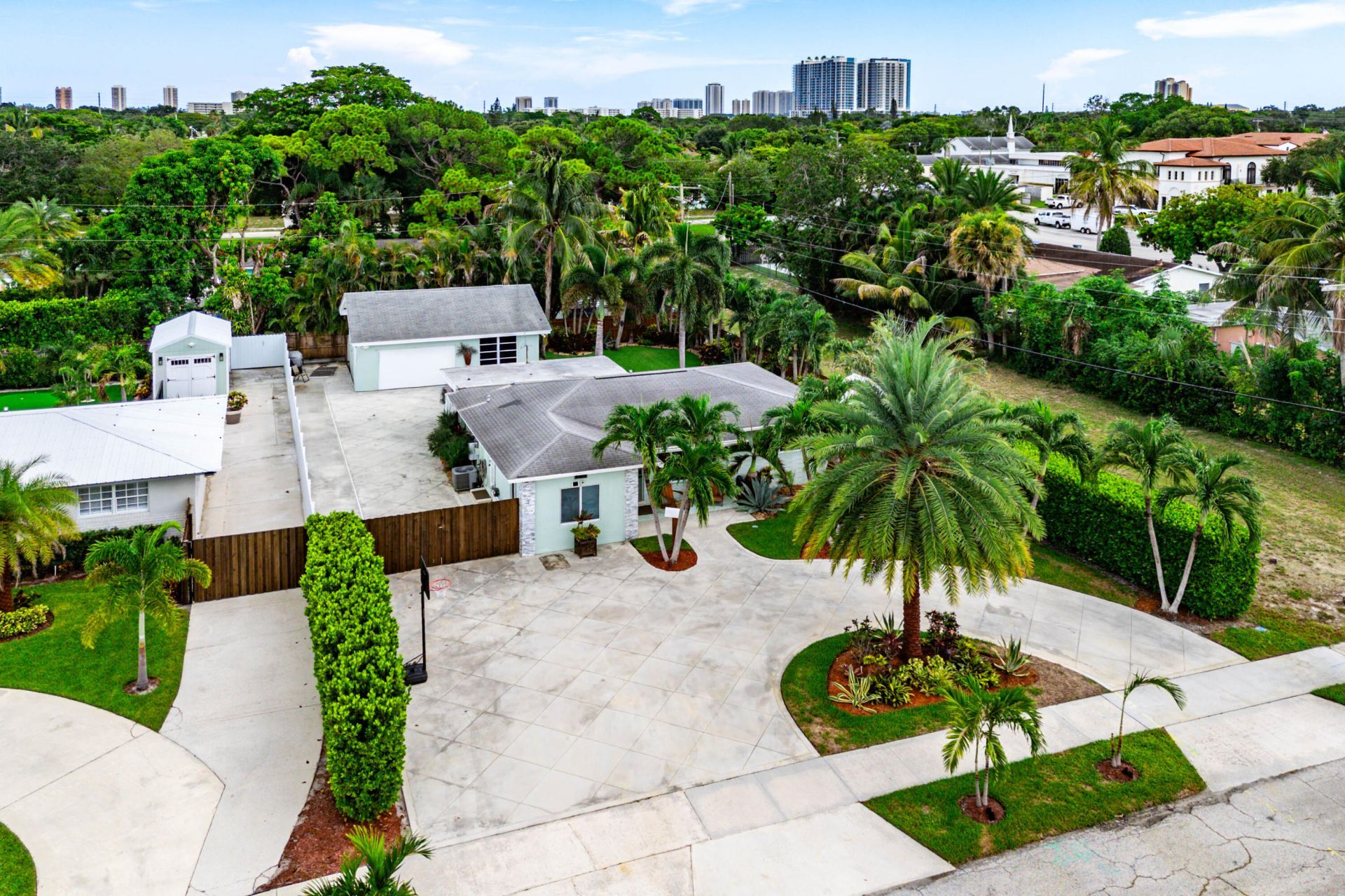 819 6th Street, Lake Park, FL 33403 Photo