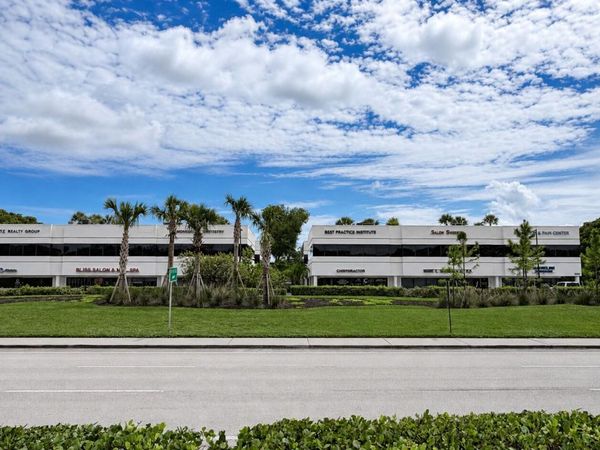 5610 PGA Boulevard, Unit 214, Palm Beach Gardens, FL 33418