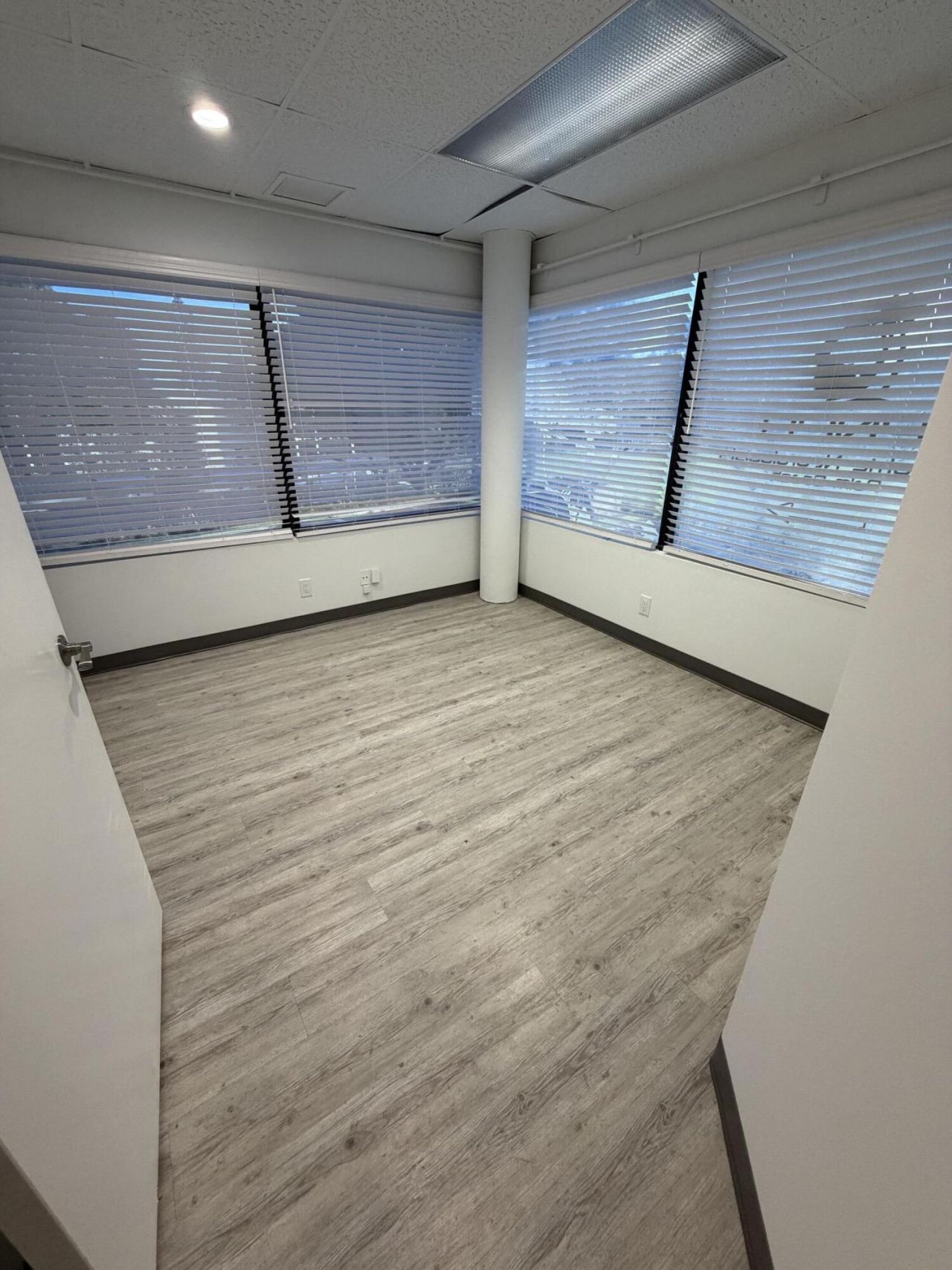 5610 Pga Boulevard, Unit 214, Palm Beach Gardens, FL 33418 Photo