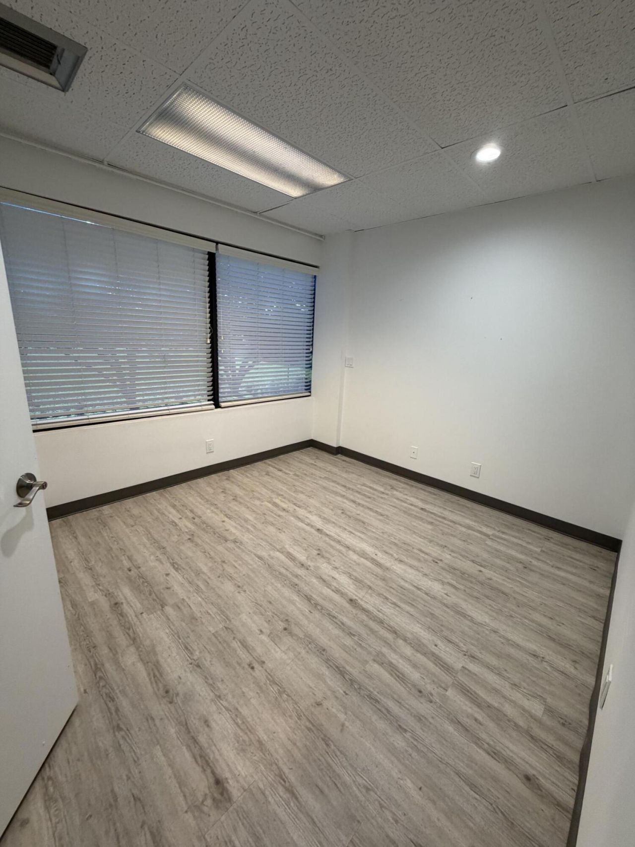 5610 Pga Boulevard, Unit 214, Palm Beach Gardens, FL 33418 Photo