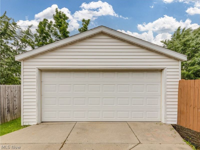 329 Pierce Avenue, Cuyahoga Falls, OH 44221 Photo 23