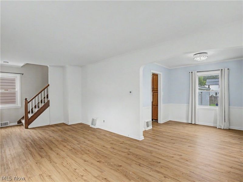 329 Pierce Avenue, Cuyahoga Falls, OH 44221 Photo 7