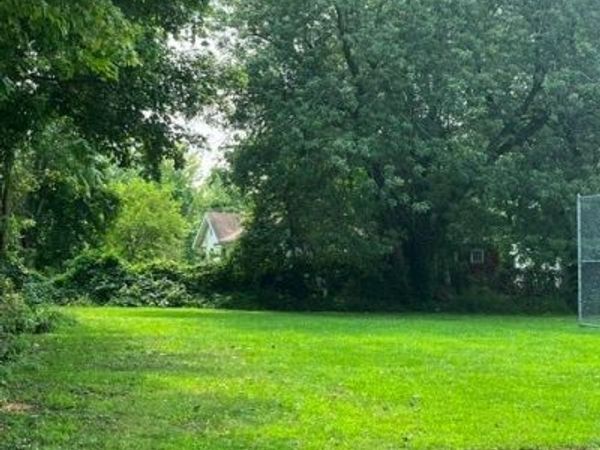 W 38th Street , Ashtabula, OH 44004