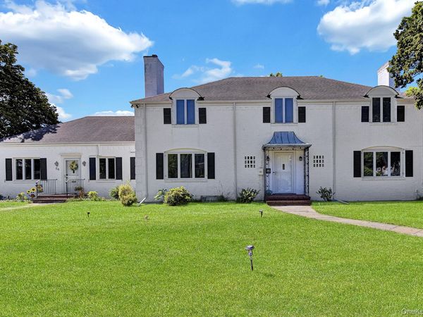 64 E Roe Blvd Patchogue , Patchogue, NY 11788