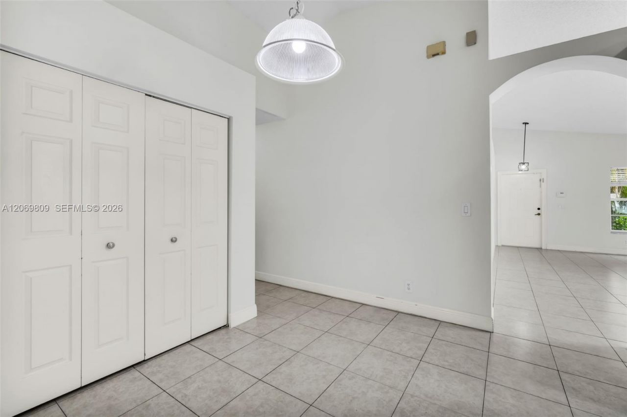 2230 NW 145th Ave , Pembroke Pines, FL 33028 Photo