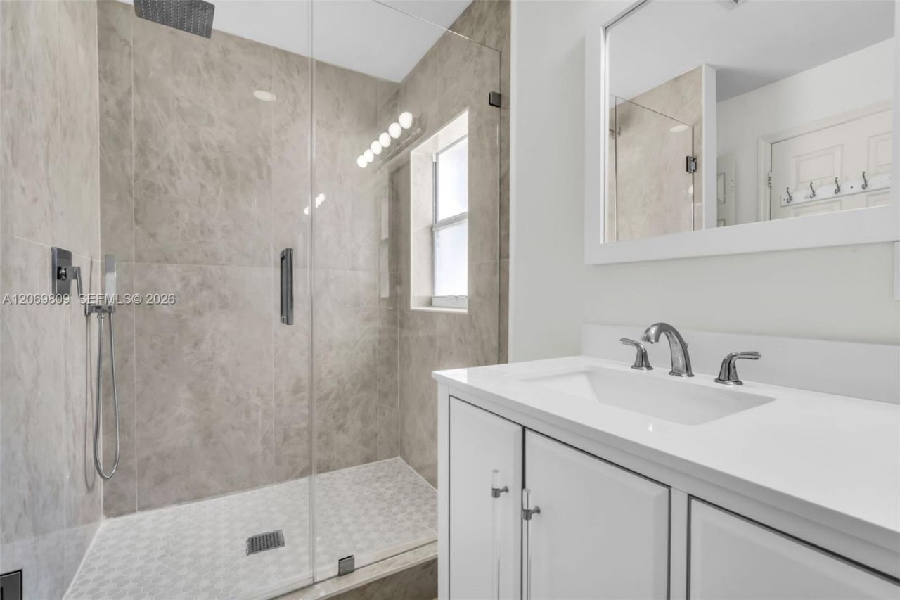 2230 NW 145th Ave , Pembroke Pines, FL 33028 Photo