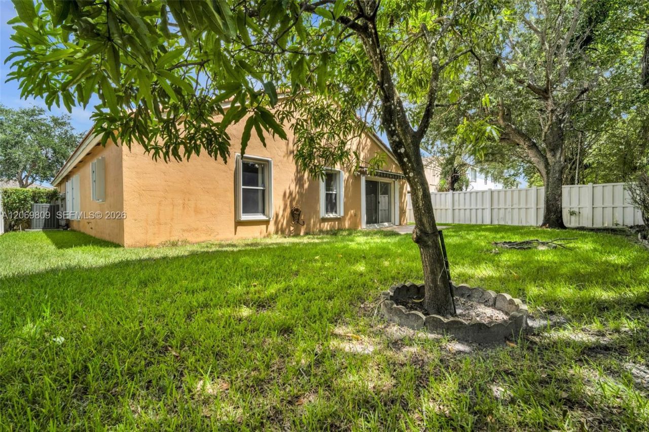 2230 NW 145th Ave , Pembroke Pines, FL 33028 Photo