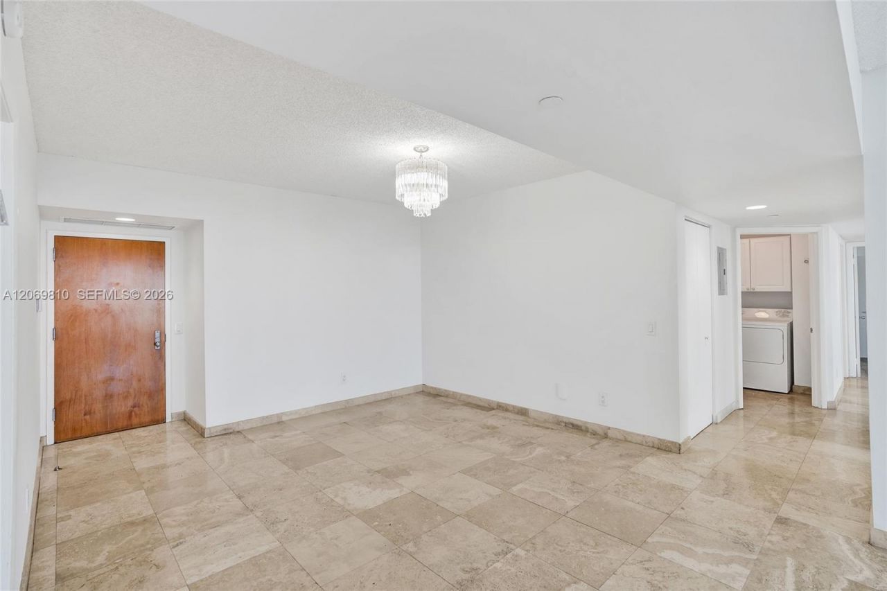 21205 Yacht Club Dr , Unit 2310, Aventura, FL 33180 Photo