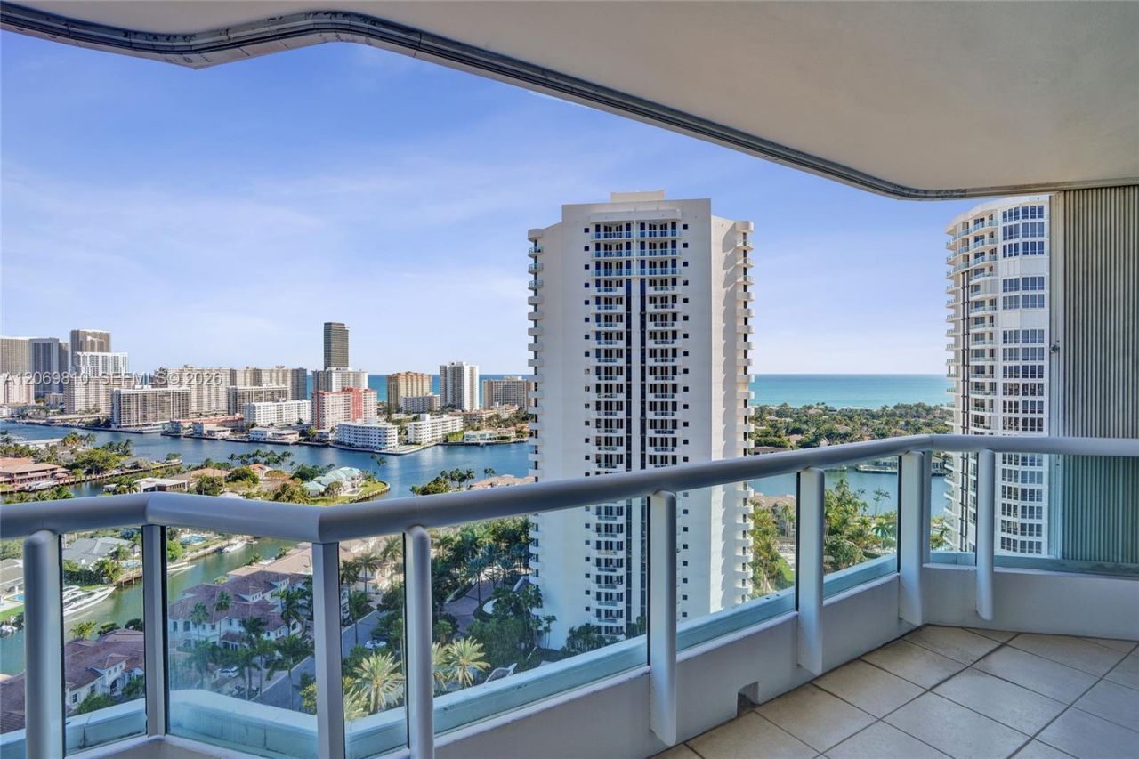 21205 Yacht Club Dr , Unit 2310, Aventura, FL 33180 Photo