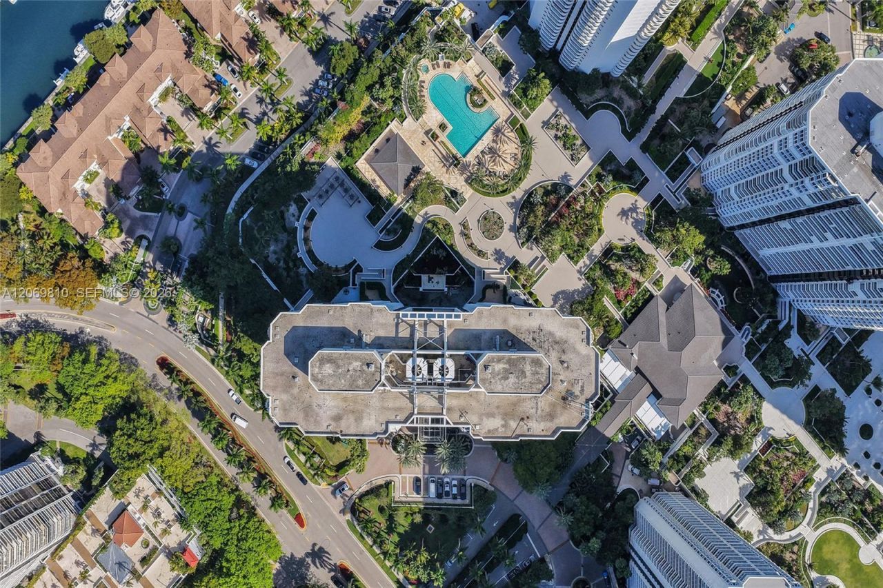 21205 Yacht Club Dr , Unit 2310, Aventura, FL 33180 Photo