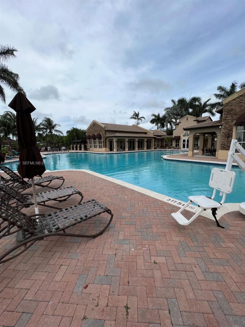 1420 NE 33rd Ave , Unit 201-15, Homestead, FL 33033 Photo