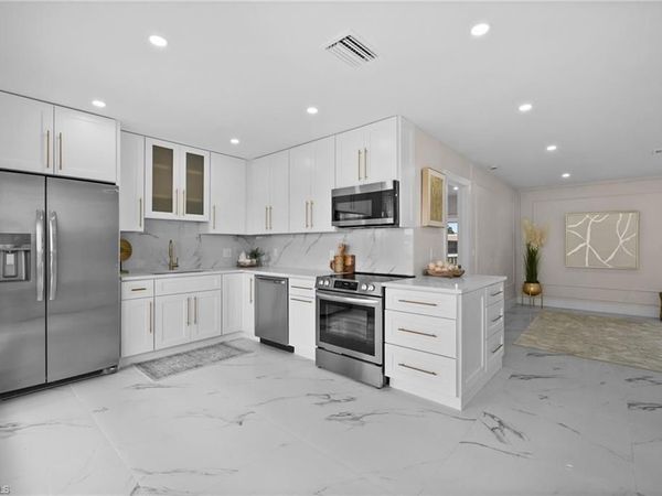 105 Harrison RD , Unit 4, NAPLES, FL 34112