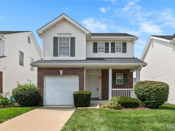 15 W Homefield Point Court, O'Fallon, MO 63366