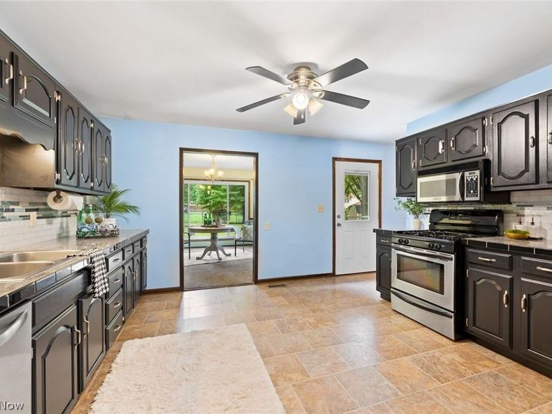 3756 Charring Cross Drive, Stow, OH 44224 Photo 6