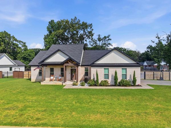 190 Wellswood Drive , Greenbrier, AR 72058