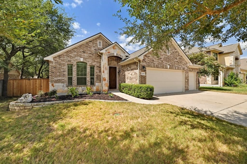 2208 Lookout Range Dr, Leander, TX 78641 Main Photo