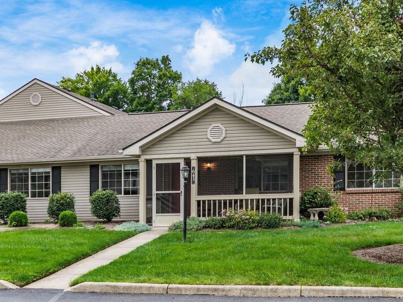 643 Kensington Drive, Heath, OH 43056 Photo 2