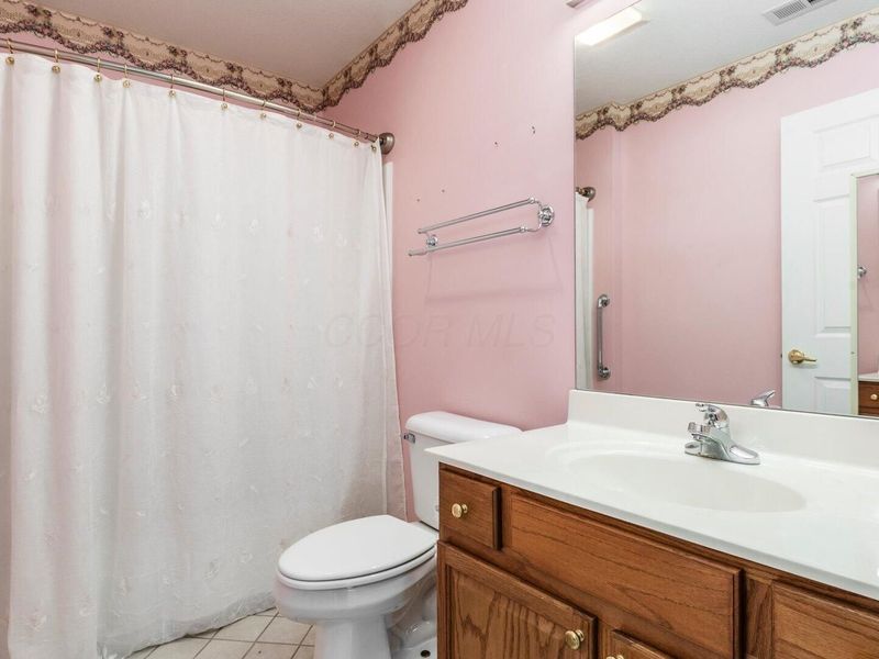643 Kensington Drive, Heath, OH 43056 Photo 22