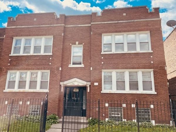 4853 W Augusta Boulevard , Unit 2, Chicago, IL 60651