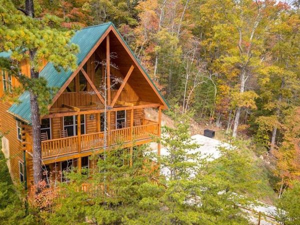 4326 Forest Ridge Way , Pigeon Forge, TN 37863