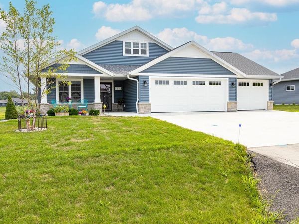 1712 ADDIE PARKWAY, Oshkosh, WI 54904