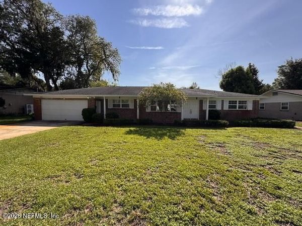 8457 SAN ARDO Drive, Jacksonville, FL 32217