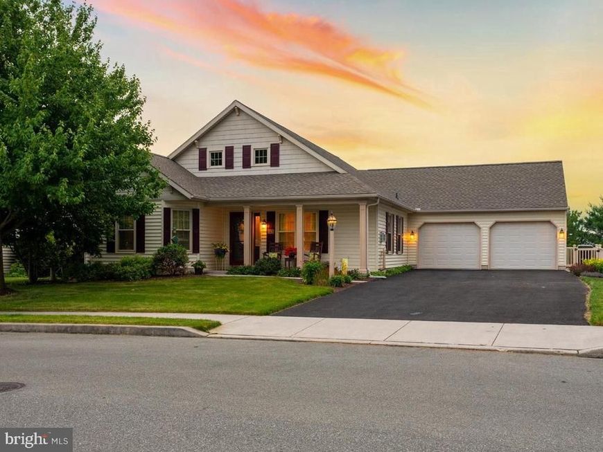 1050 Cambridge Drive, Manheim, PA 17545 Main Photo