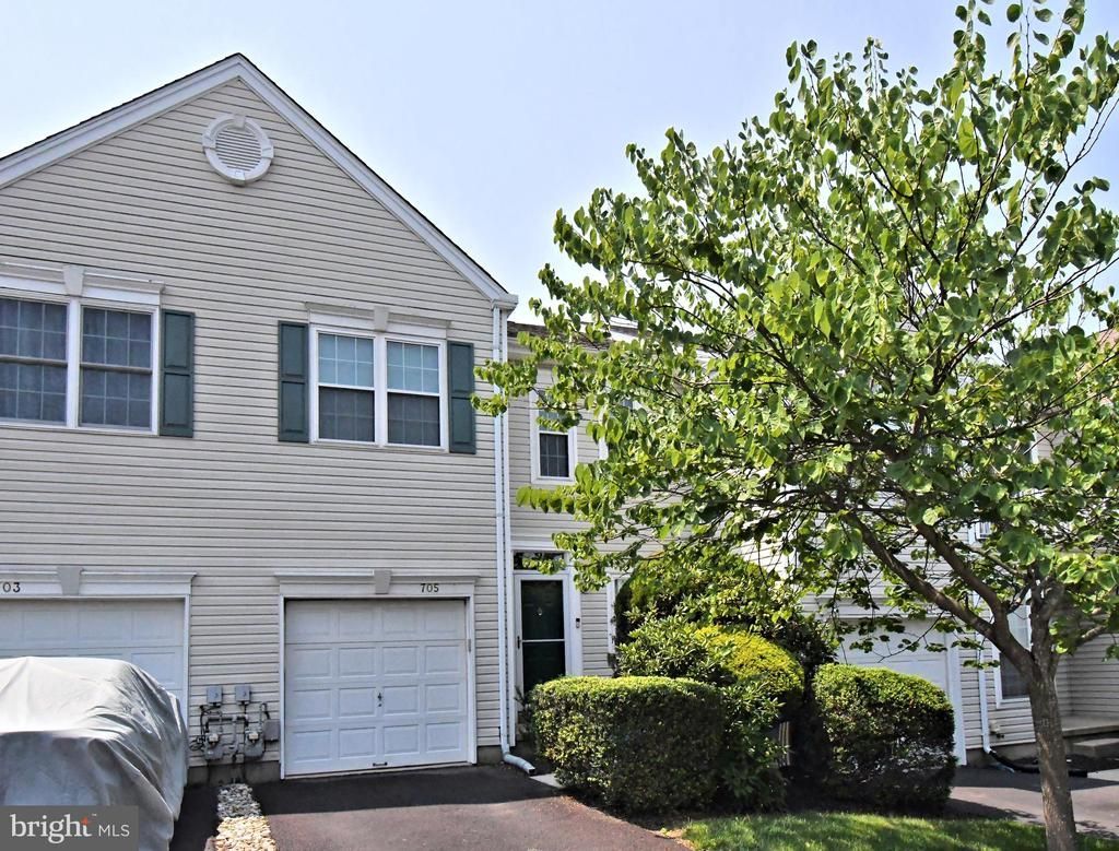 705 SANTA ANITA DRIVE , NORTH WALES, PA 19454