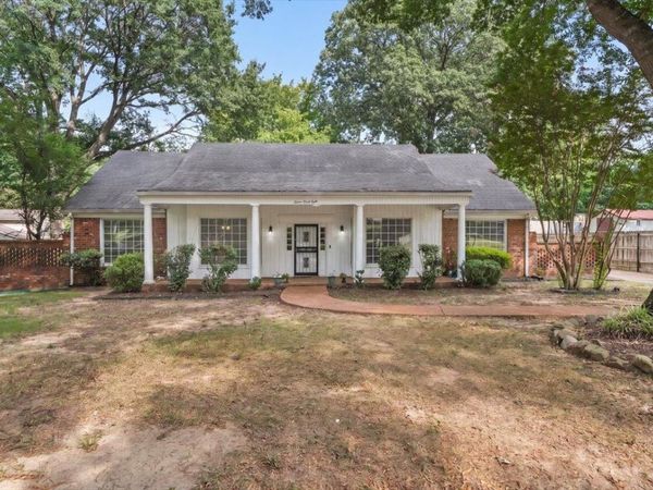 1528 EASTRIDGE DR, Memphis, TN 38120