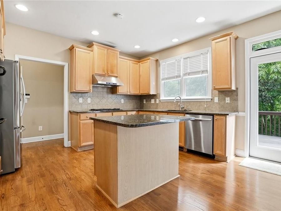 Property Image 6