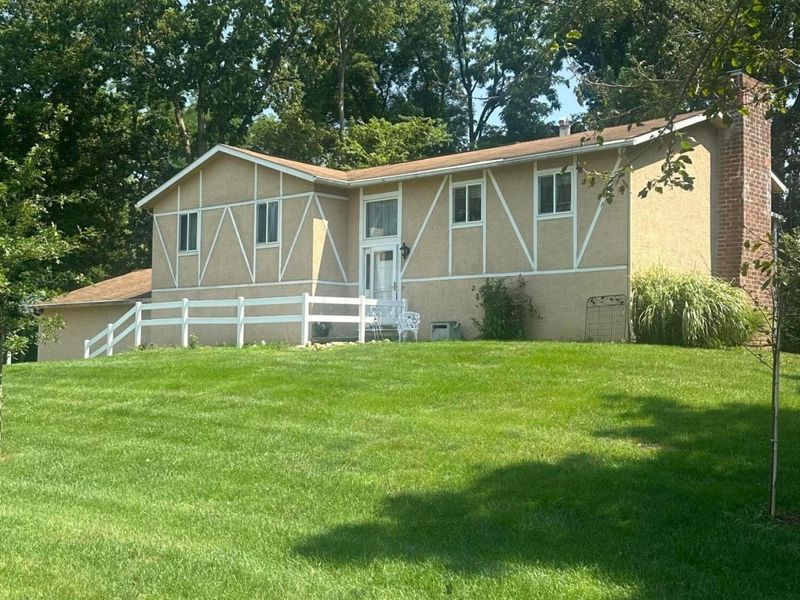 212 Pat Haven Drive , Pataskala, OH 43062 Photo 2
