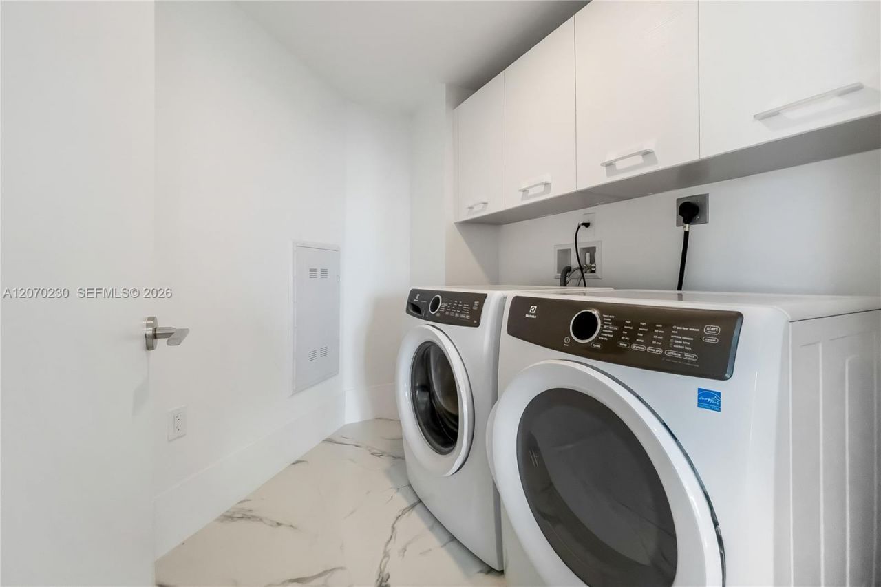 330 Sunny Isles Blvd , Unit 5-1102, Sunny Isles Beach, FL 33160 Photo