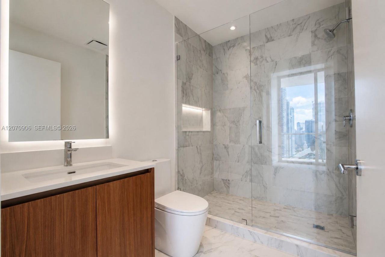 1400 Biscayne Blvd , Unit 3401, Miami, FL 33132 Photo