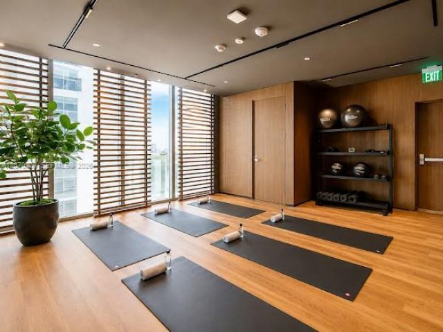 1400 Biscayne Blvd , Unit 3401, Miami, FL 33132 Photo