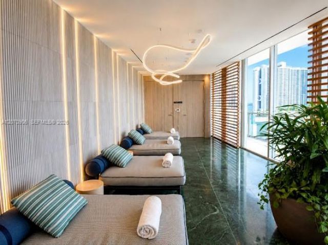 1400 Biscayne Blvd , Unit 3401, Miami, FL 33132 Photo