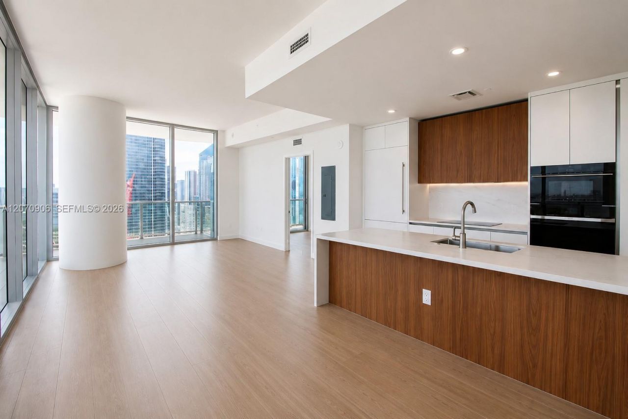 1400 Biscayne Blvd , Unit 3401, Miami, FL 33132 Photo