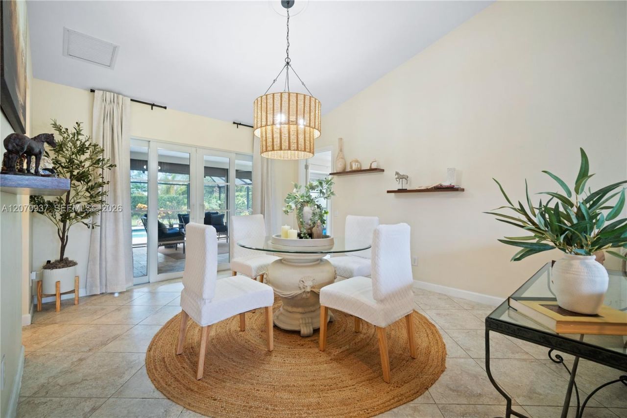 2236 Queens Blvd, Naples, FL 34112 Photo