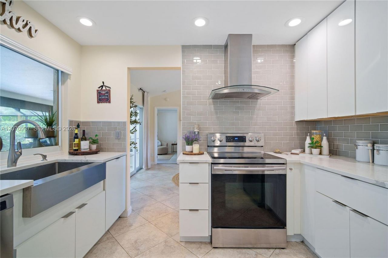2236 Queens Blvd, Naples, FL 34112 Photo