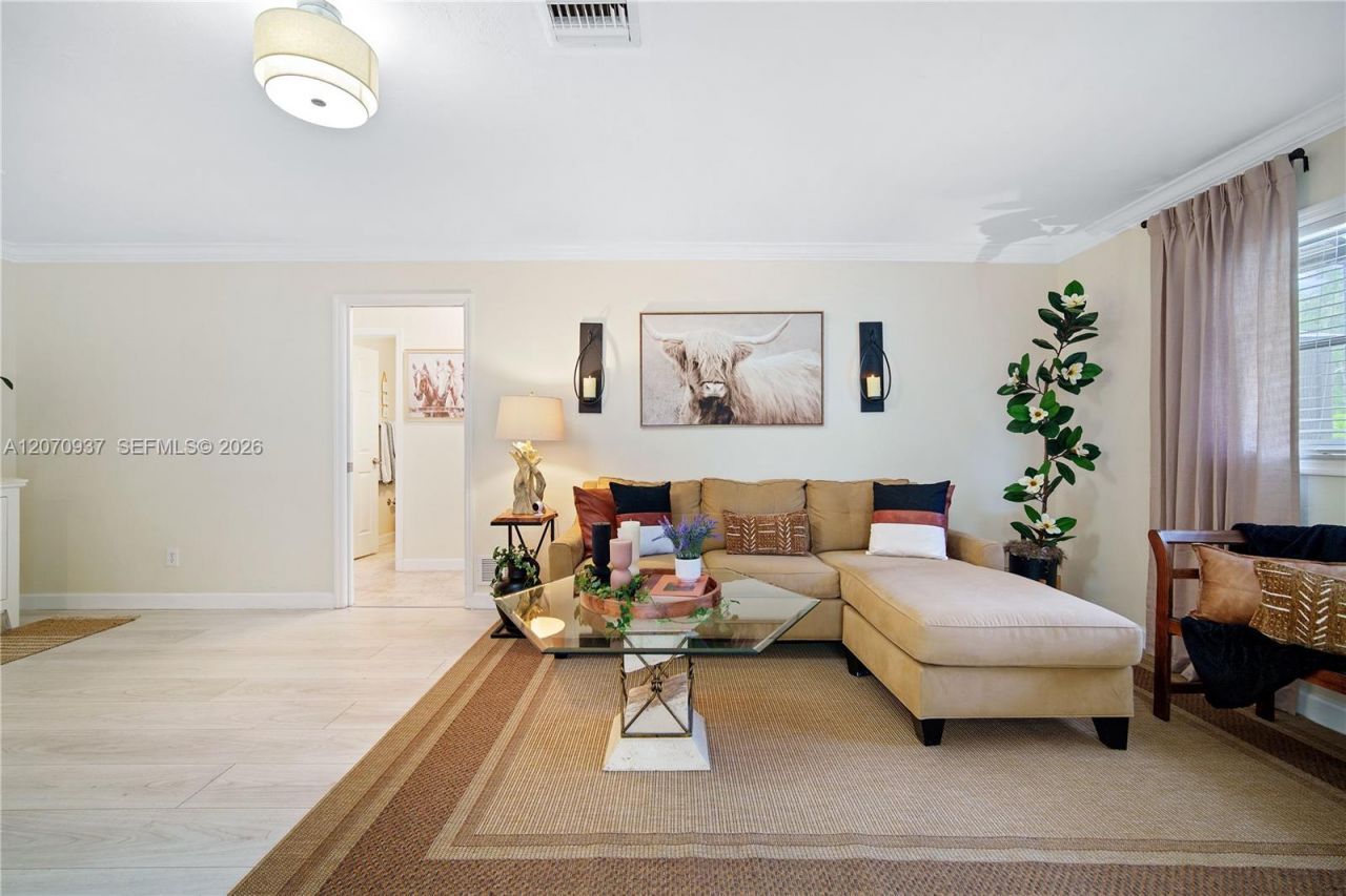2236 Queens Blvd, Naples, FL 34112 Photo