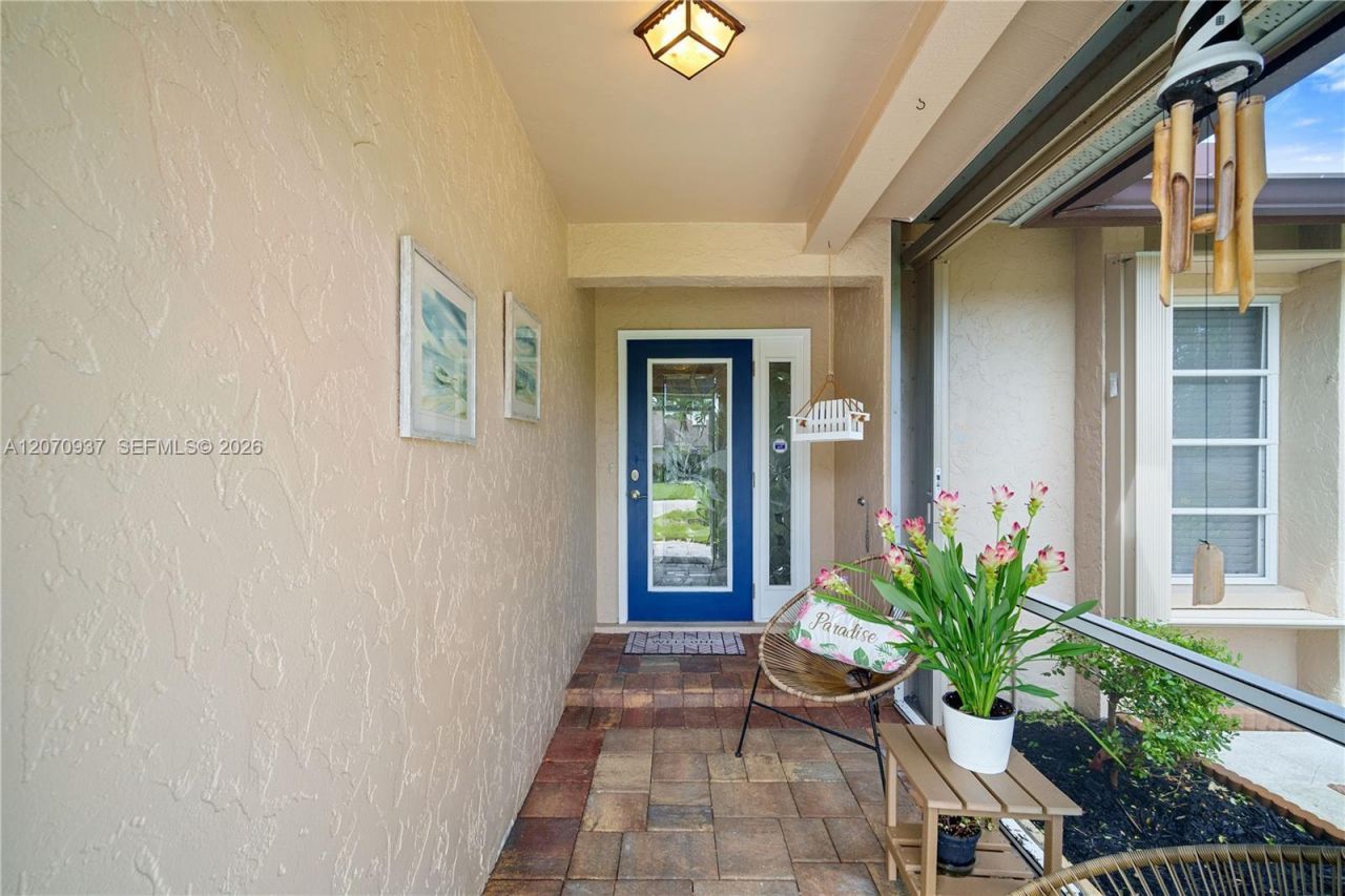 2236 Queens Blvd, Naples, FL 34112 Photo