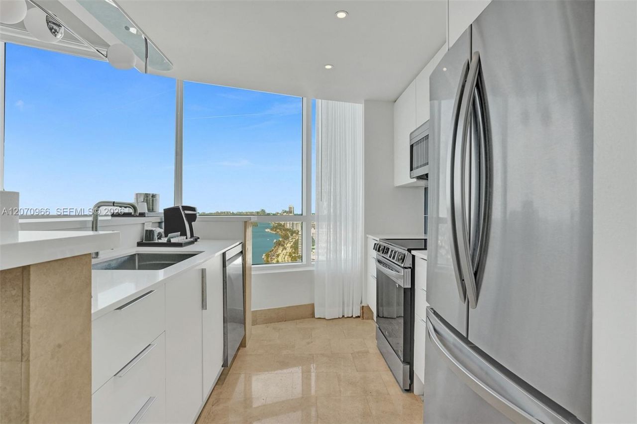 4401 Collins Ave , Unit 2915, Miami Beach, FL 33140 Photo
